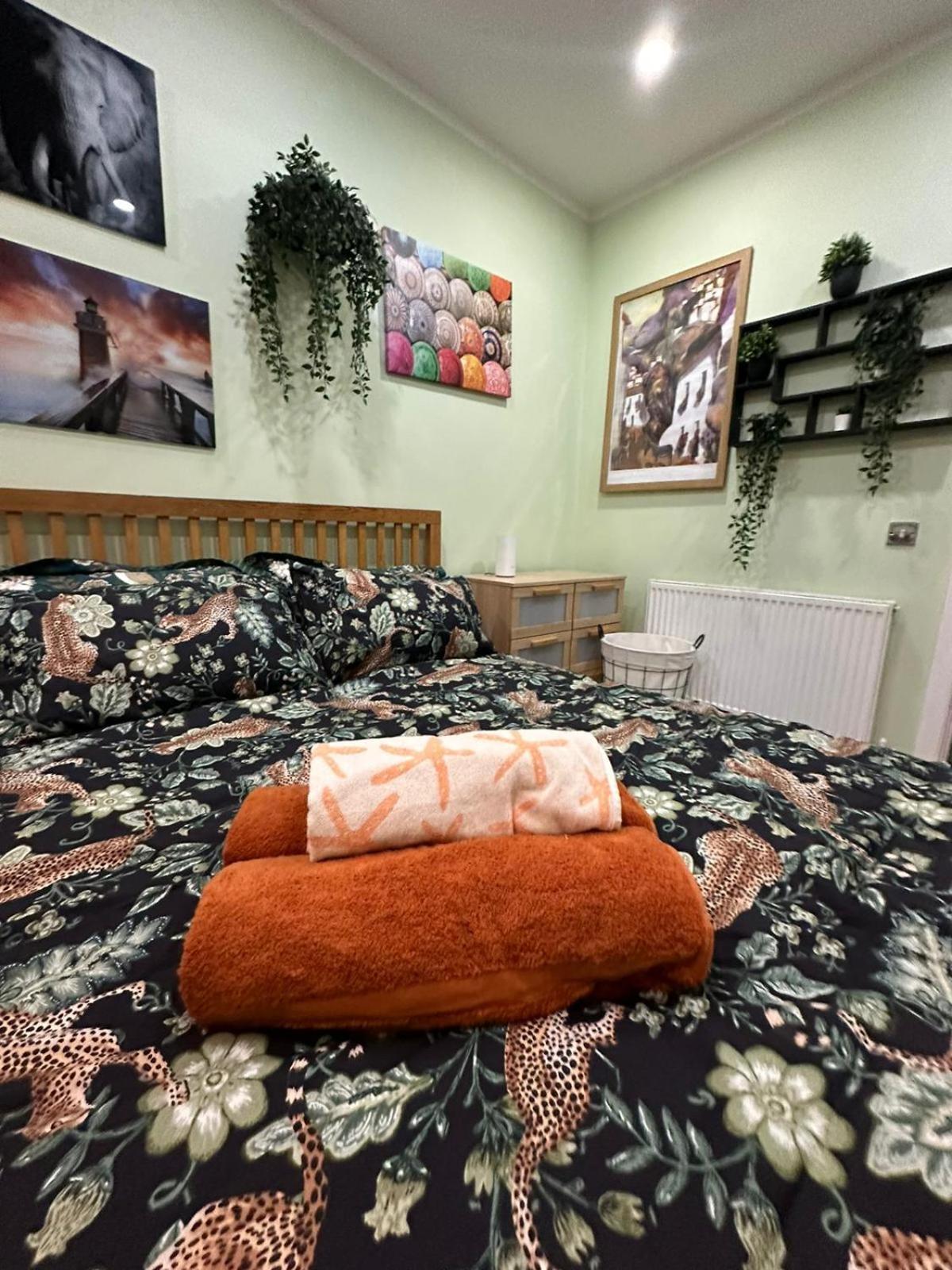 1 Bedroom Apartment With Hot Tub In Cardiff Zewnętrze zdjęcie